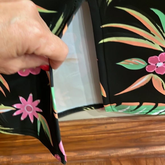 Glamour Babe women’s fitted bodycon strap party dress black / floral size XS - Picture 5 of 12